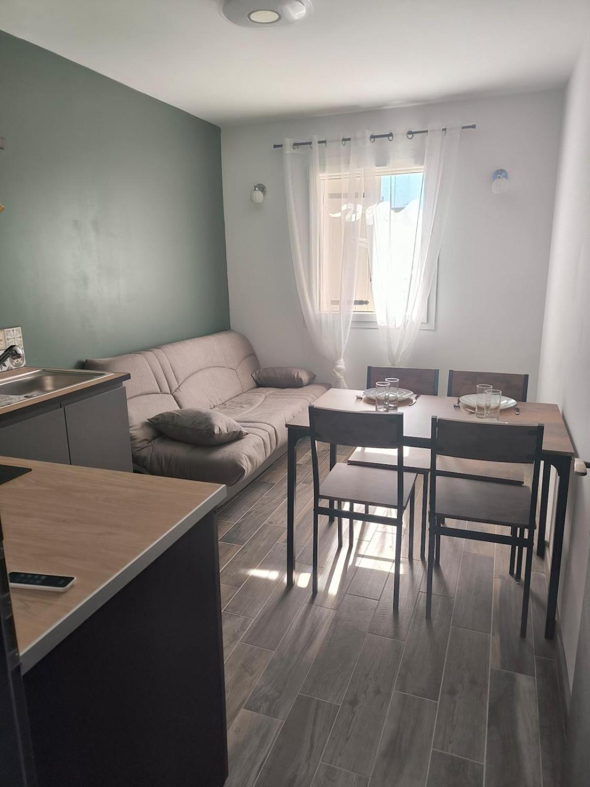 Maison Individuelle 60m2 *